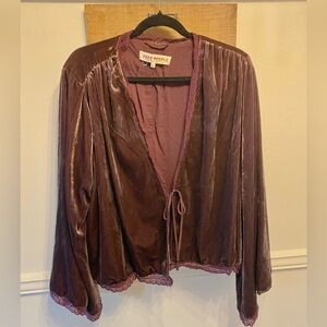 NEW Free People Boho Grape Velvet & Lace ‘Bed Jacket’ Sz M/L GORGEOUS 🤩 $189